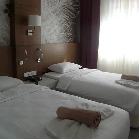Marina Art Hotel