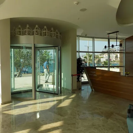 מלון Marina Art 3*